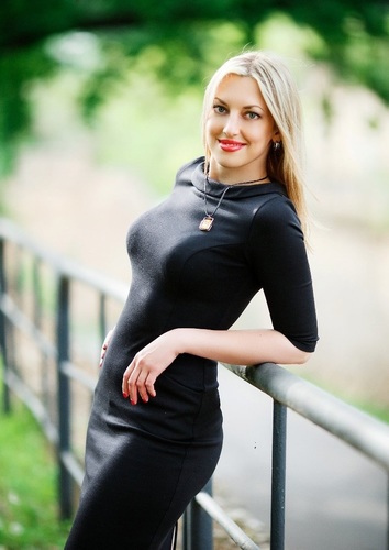 Elena — photo