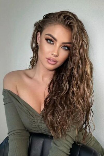 Алена, 26, Kremenchuk, Ukraine
