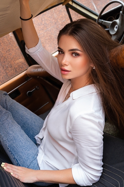 Karina — photo