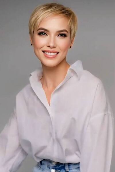 Kseniia, 48, Kharkiv, Ukraine