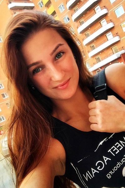 Anna, 33, Lviv, Ukraine