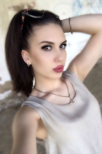 Kira, 32, Zaporizhia, Ukraine