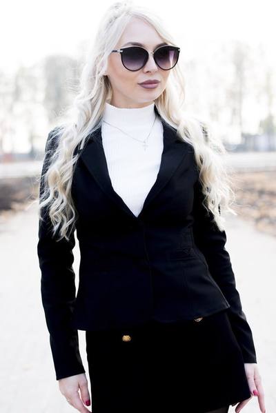 Anna, 40, Kyiv, Ukraine