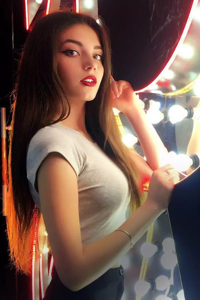 Karina — photo