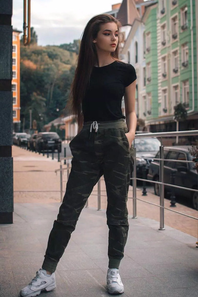 Karina — photo