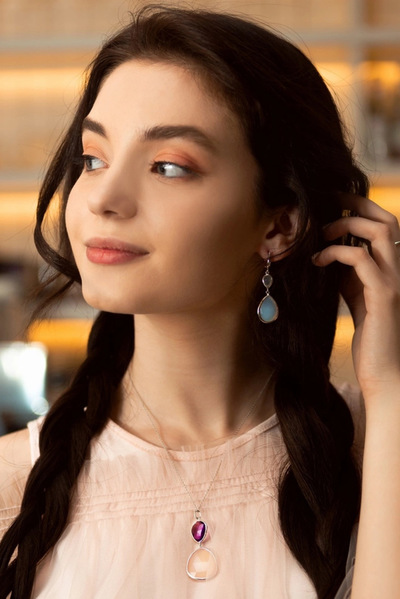 Karina — photo