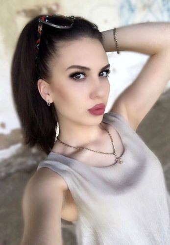 Kira — photo