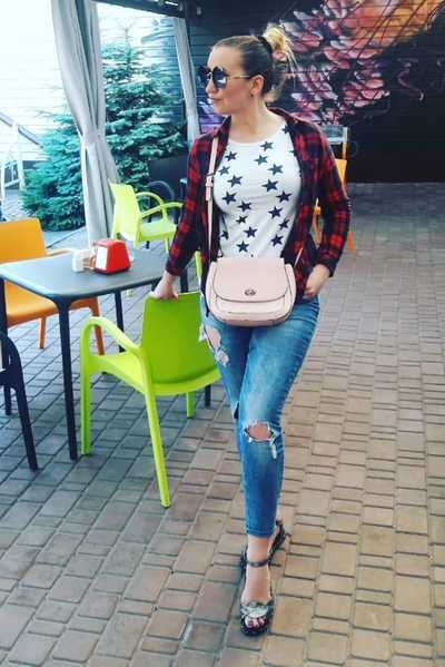Karina — photo